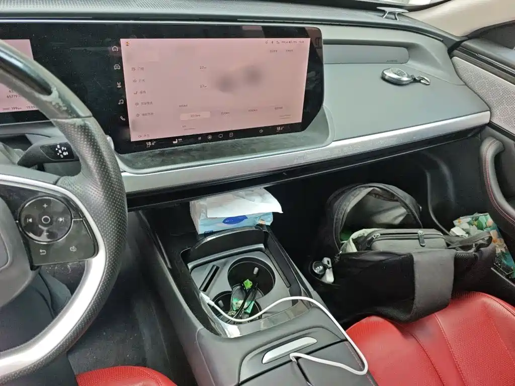 XPeng P7 — миниатюра 6