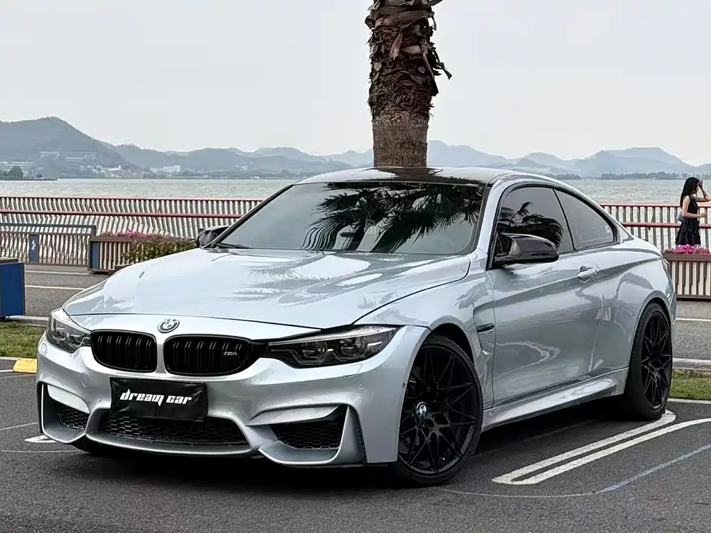 BMW M4 2017 M4