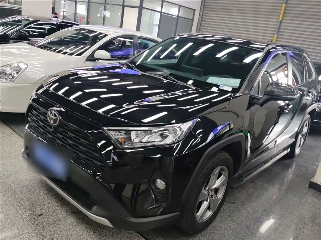 Toyota RAV4 2021