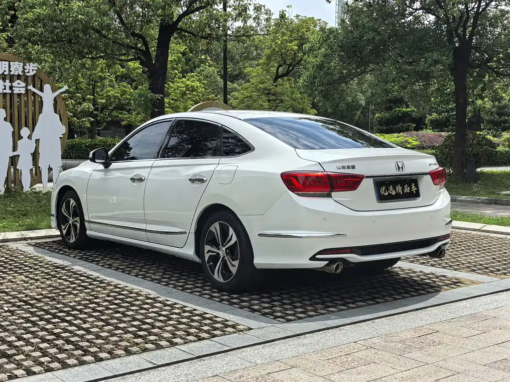 Honda Spirior — миниатюра 7