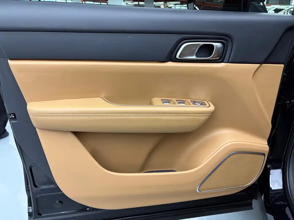 Li Auto Li ONE — миниатюра 5