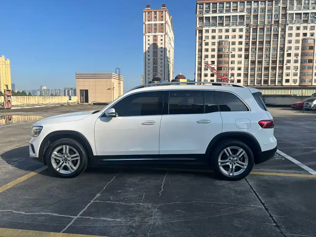 Mercedes-Benz GLB — миниатюра 7