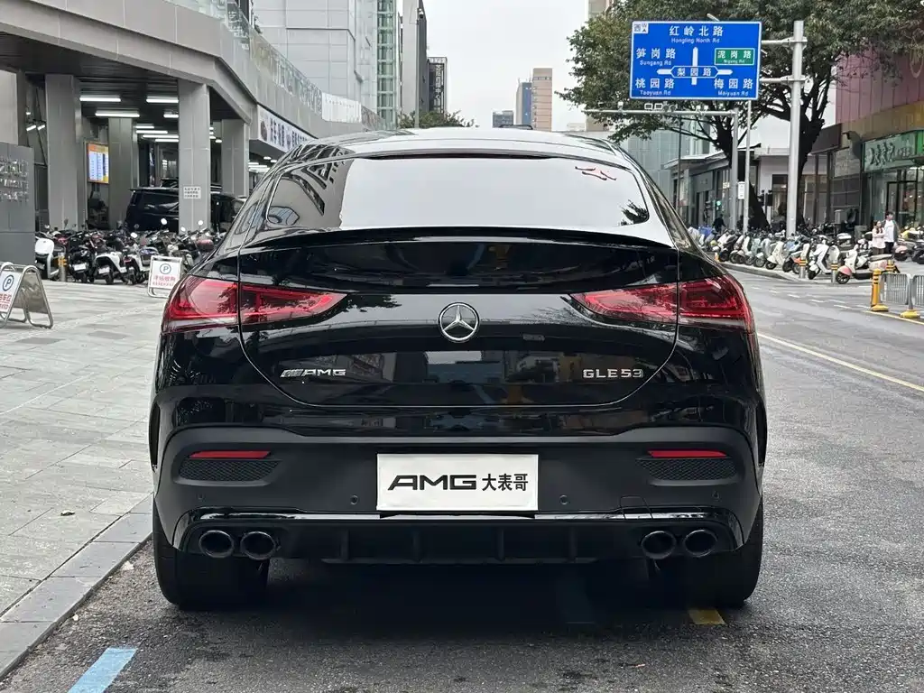Mercedes-Benz GLE Coupe AMG — миниатюра 13