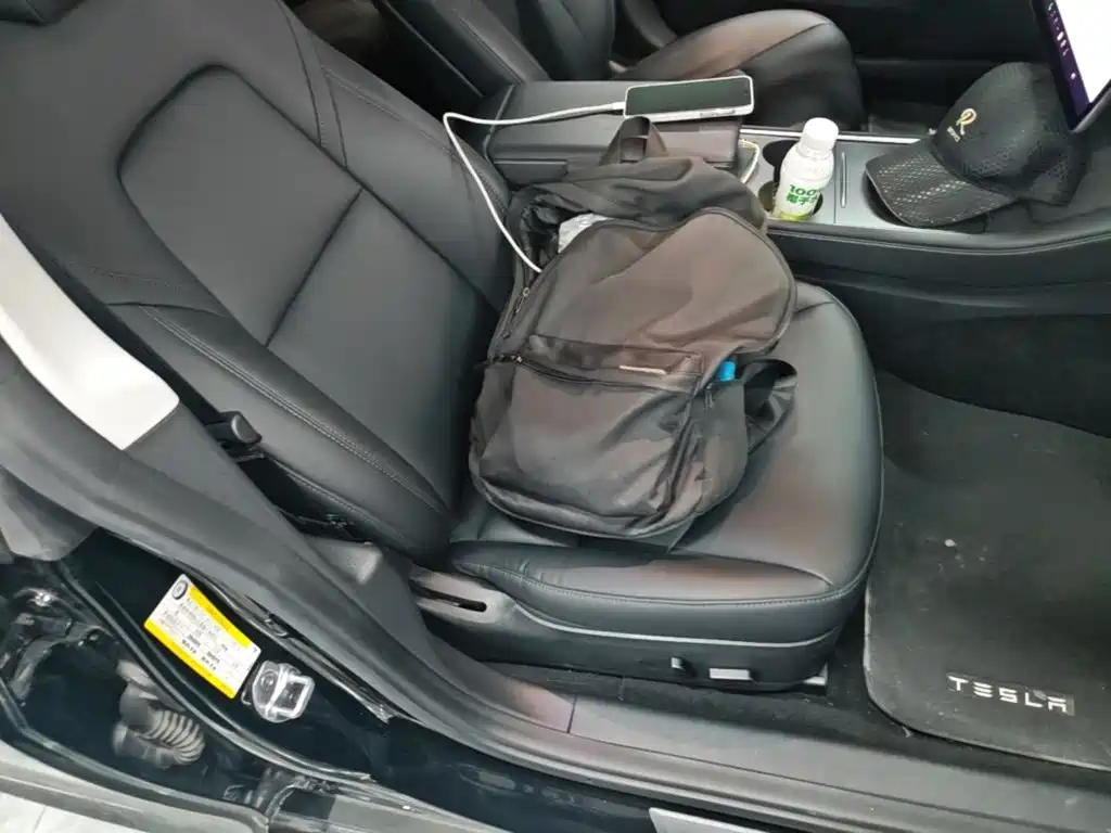 Tesla Model 3 — миниатюра 25