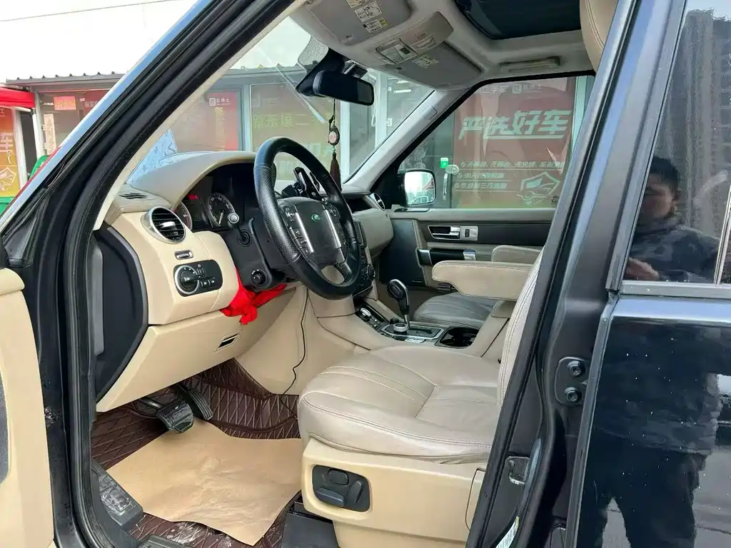Land Rover Discovery — миниатюра 5