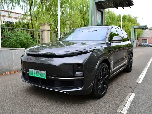 IDEAL CAR IDEAL L8 2023