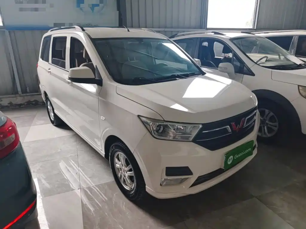 Wuling Hongguang — миниатюра 4