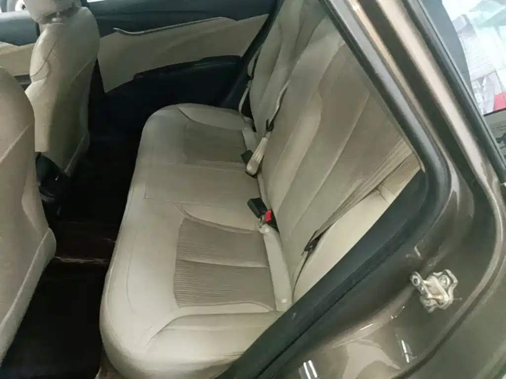Buick Excelle — миниатюра 17