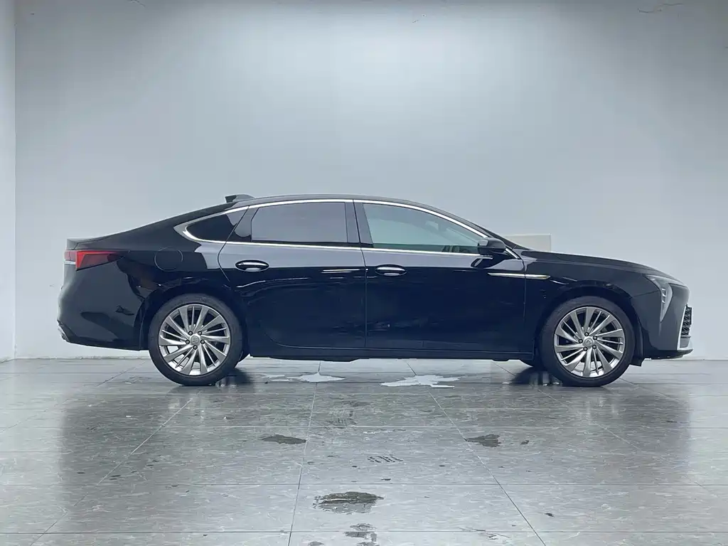 Buick LaCrosse — миниатюра 7