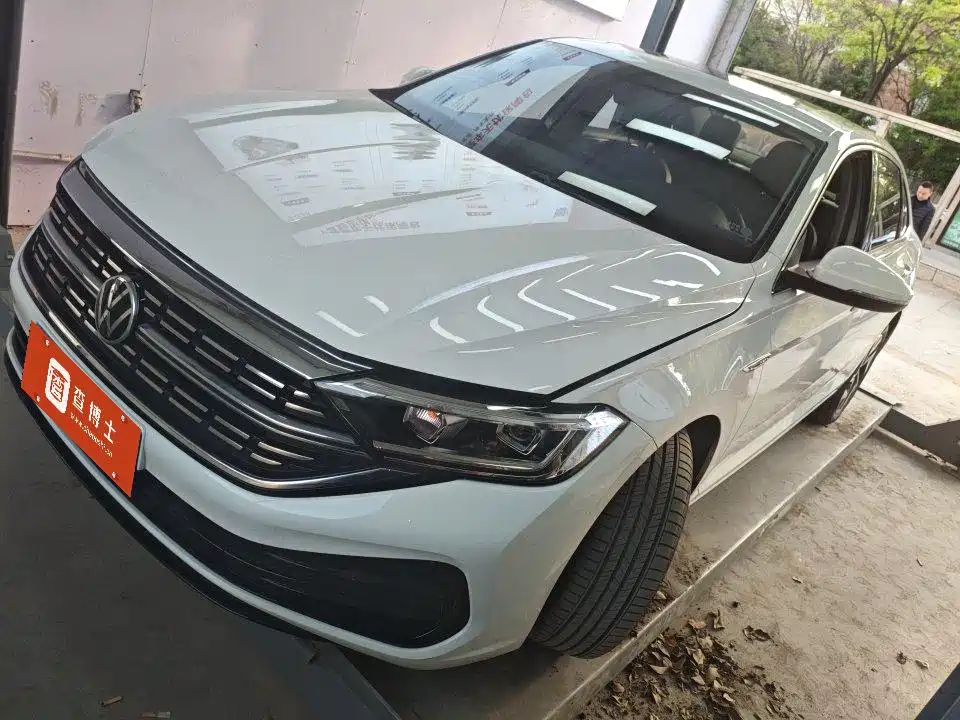 Volkswagen Sagitar 2023