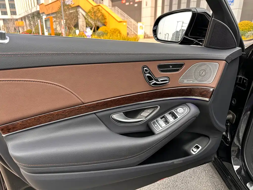 MERCEDES-BENZ S CLASS