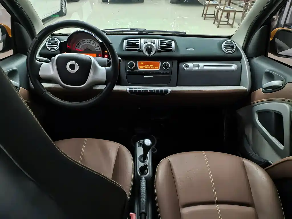 smart Smart Fortwo — миниатюра 5