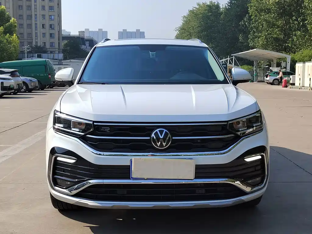 Volkswagen X — миниатюра 2