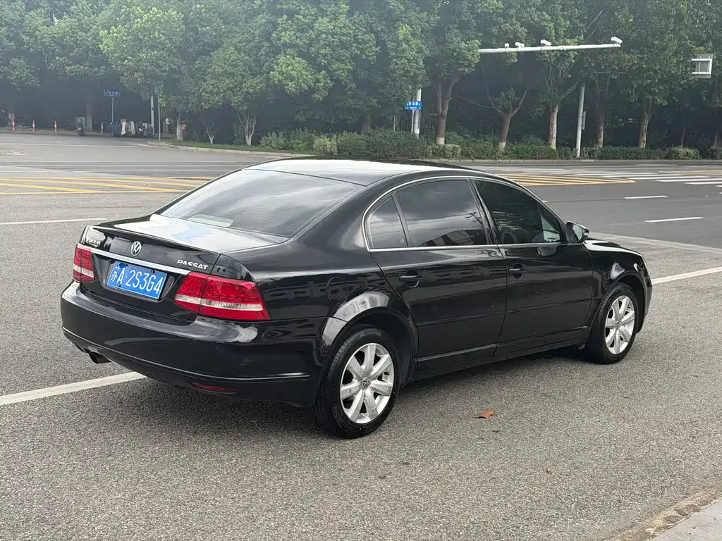 Volkswagen Passat Lingyu — миниатюра 6