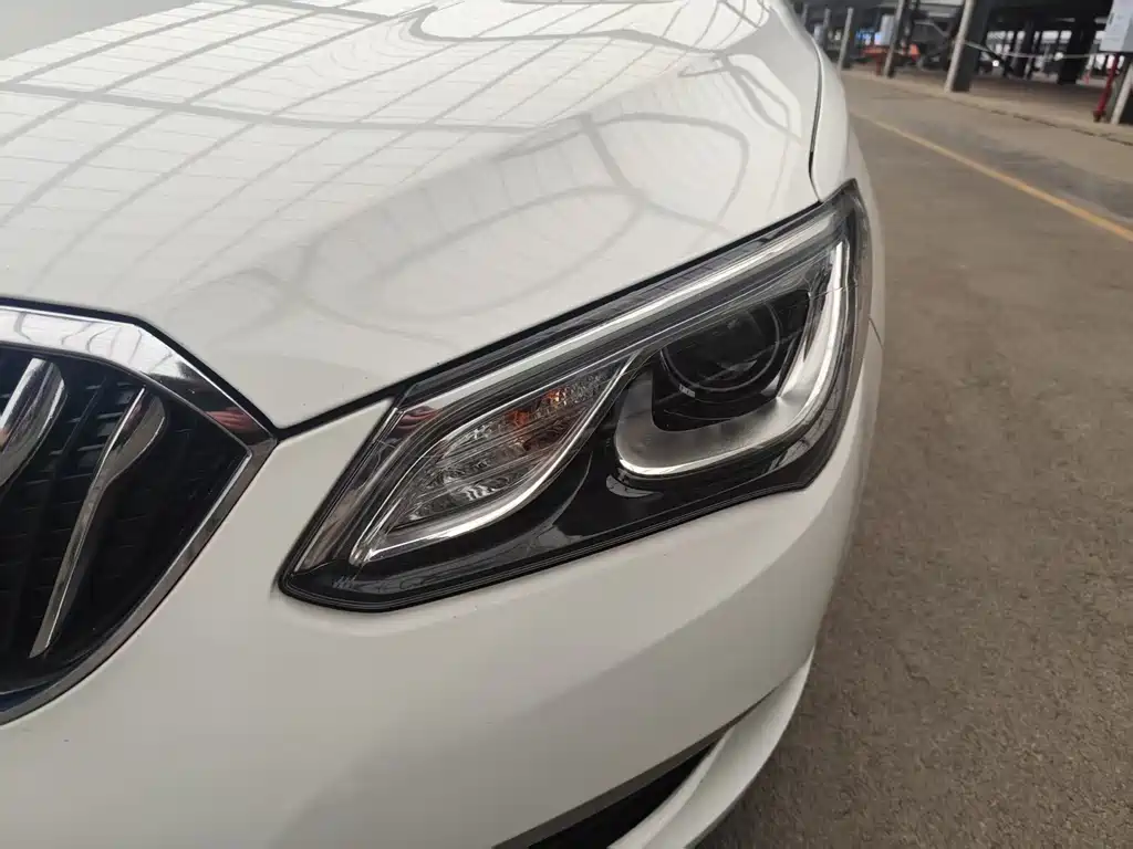 Buick Excelle — миниатюра 9