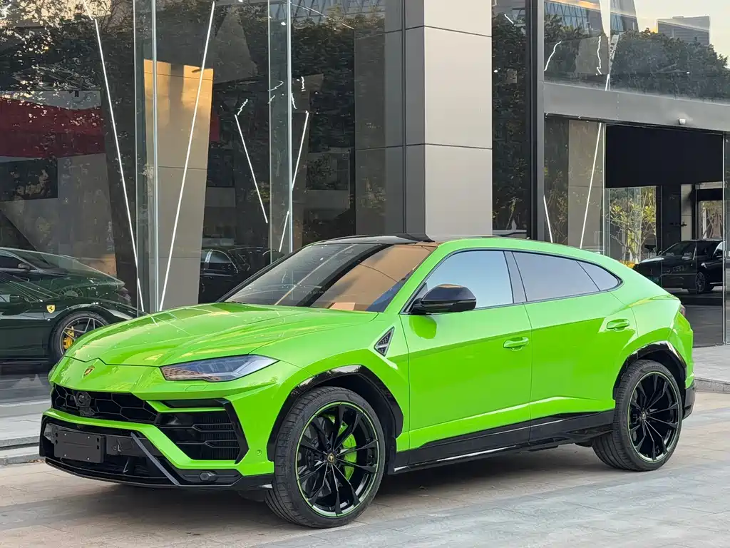 Купить Lamborghini Urus
