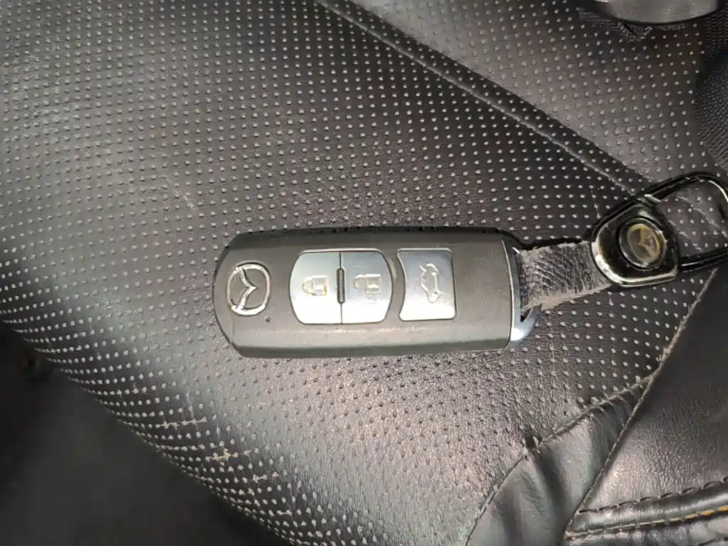 Mazda Atenza — миниатюра 9