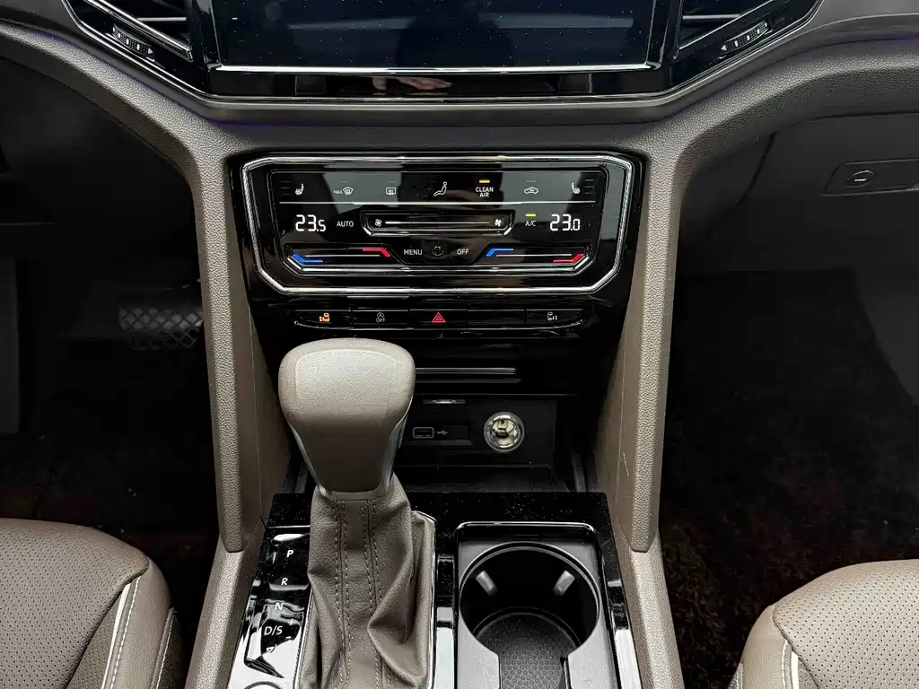 Volkswagen Viloran — миниатюра 10