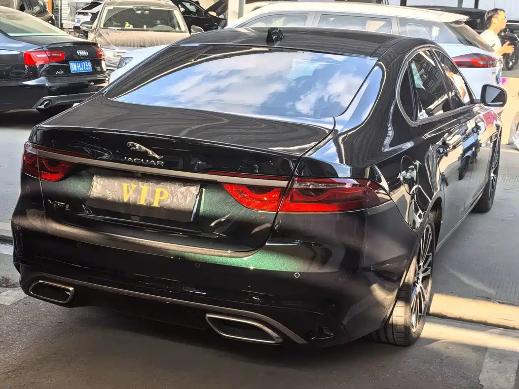 Jaguar XFL — миниатюра 10