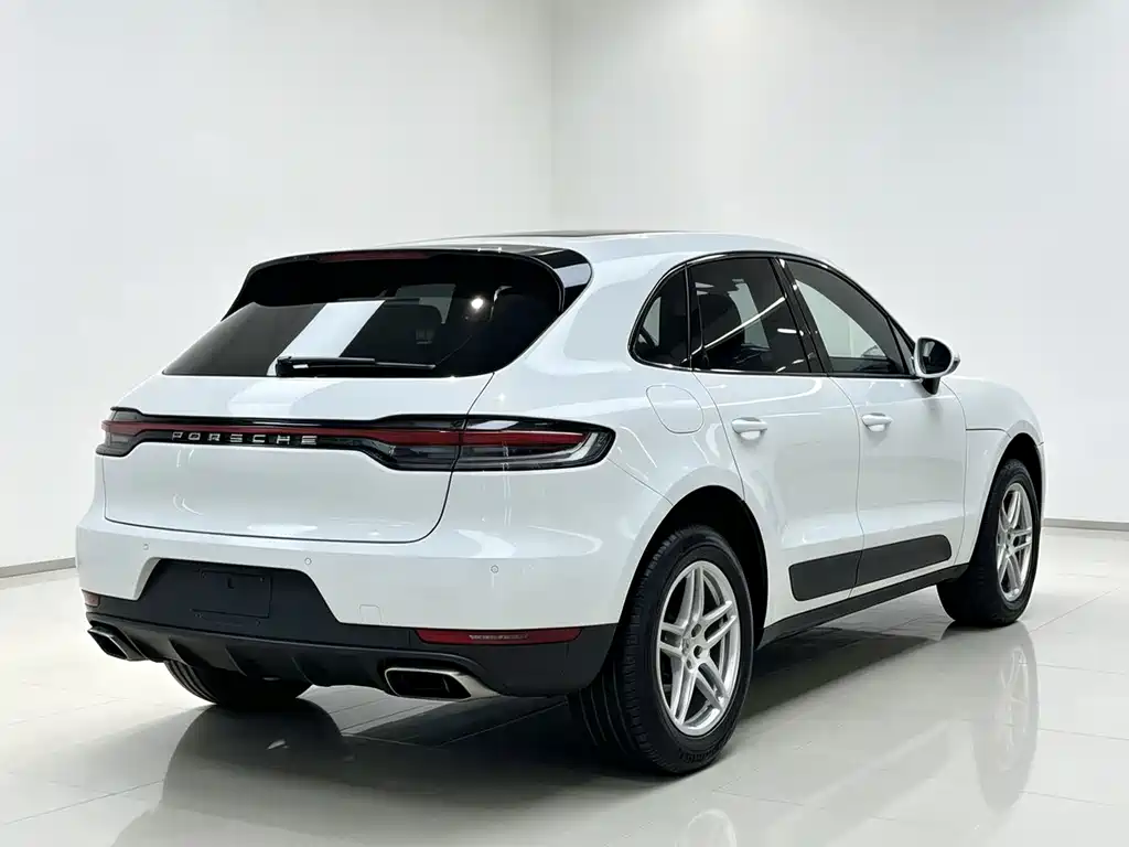 Porsche Macan — миниатюра 6
