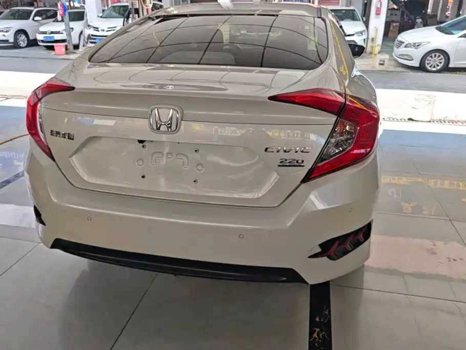 Honda Civic — миниатюра 3