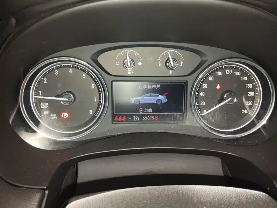 Buick LaCrosse — миниатюра 13