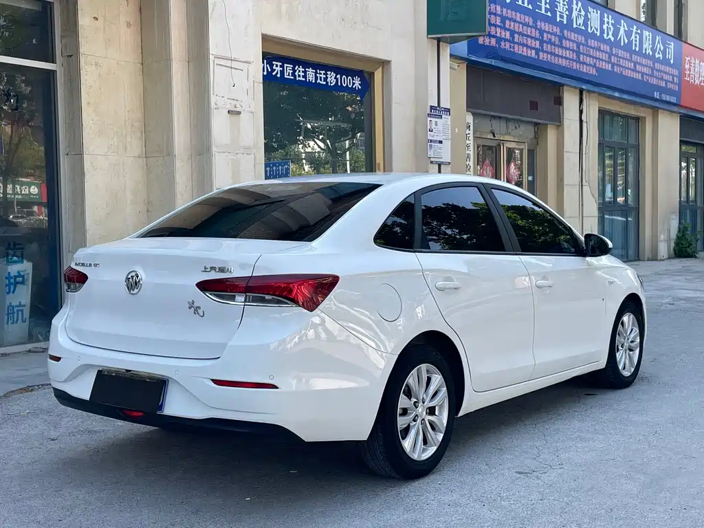 Buick Excelle — миниатюра 4