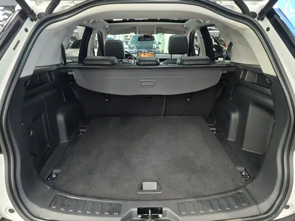 Land Rover Discovery Sport — миниатюра 15