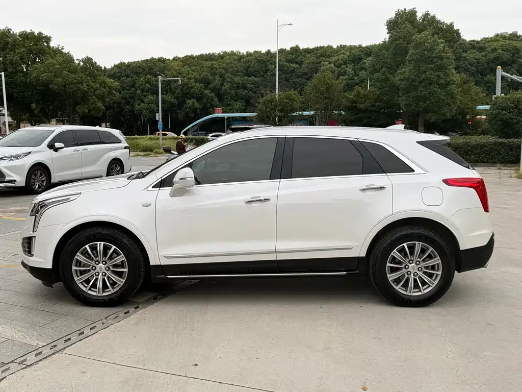 Cadillac XT5 — миниатюра 3