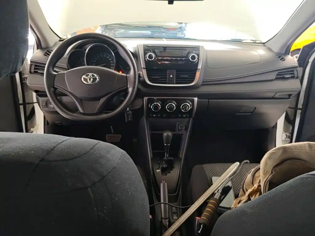 Toyota Vios FS — миниатюра 10