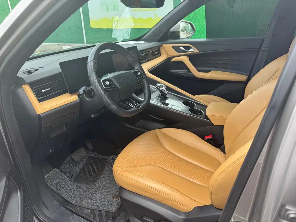 Roewe RX5 — миниатюра 4