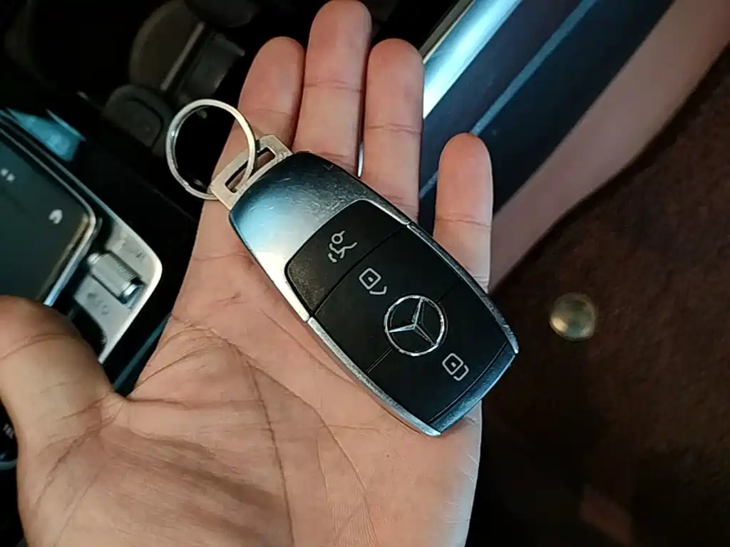 Mercedes-Benz GLB — миниатюра 9