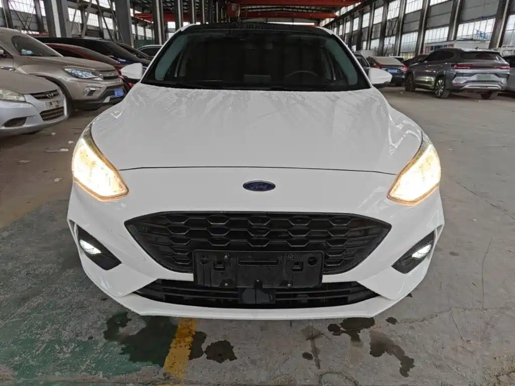 Ford Focus — миниатюра 3