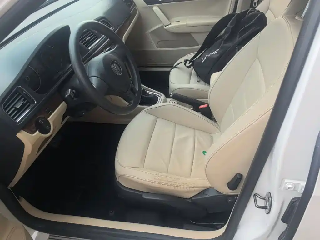 Volkswagen Lavida — миниатюра 15