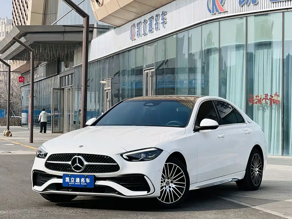 Mercedes-Benz C-Class 2024