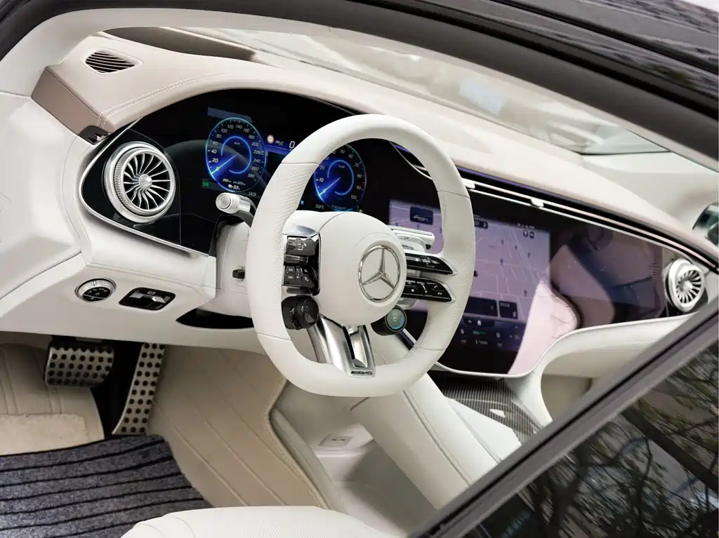 Mercedes-Benz EQS AMG — миниатюра 10