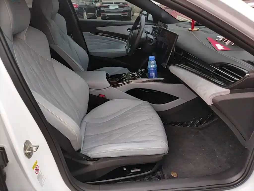 BYD Seal — миниатюра 25