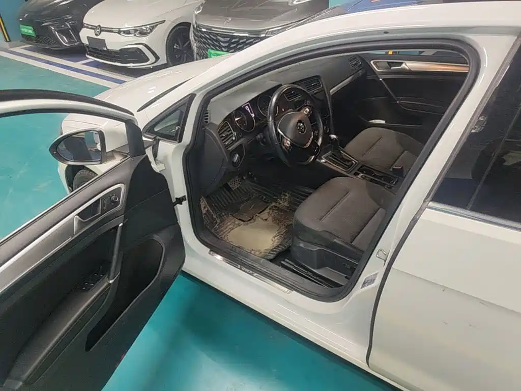 Volkswagen Golf — миниатюра 19
