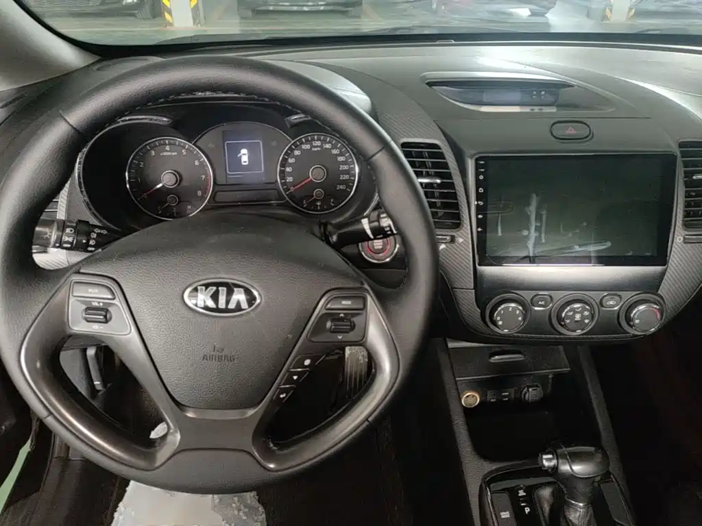 Kia K3 — миниатюра 10