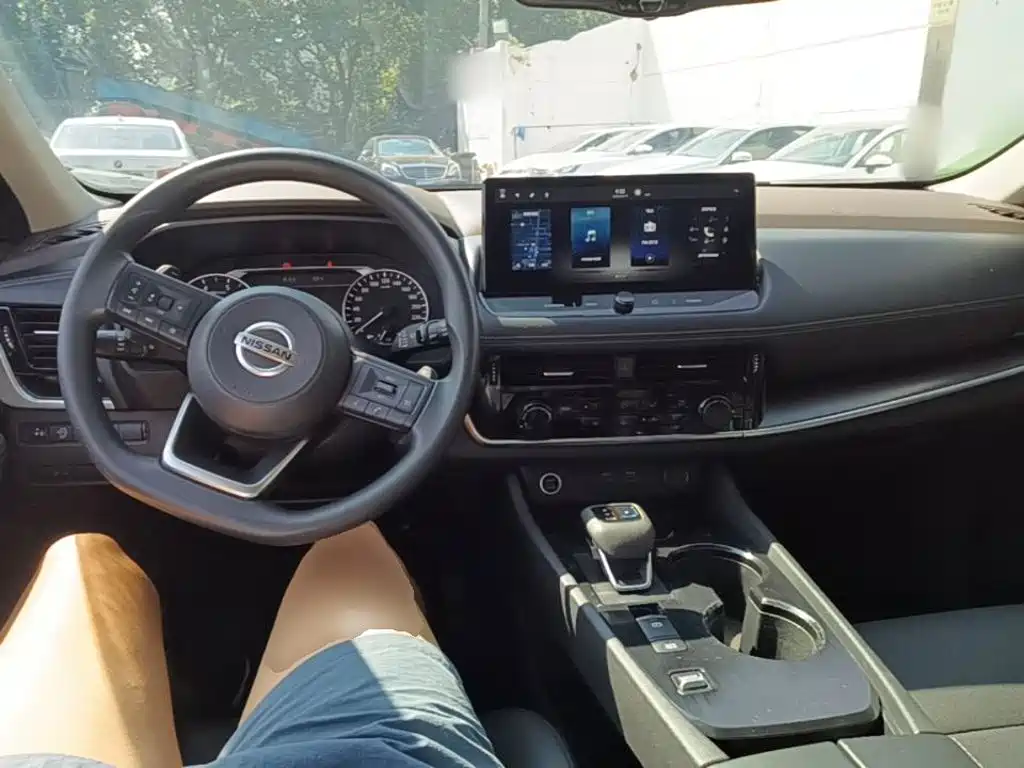 Nissan X-Trail — миниатюра 10
