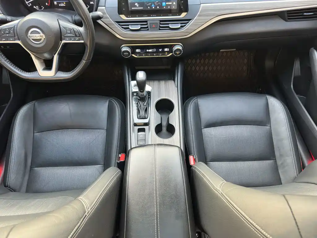 Nissan Teana — миниатюра 14
