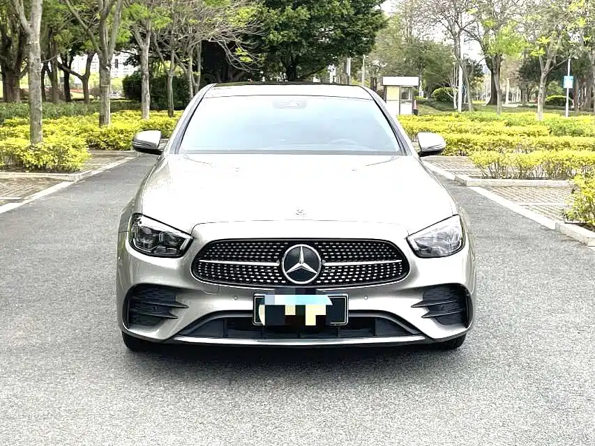 Mercedes-Benz E-Class — миниатюра 2