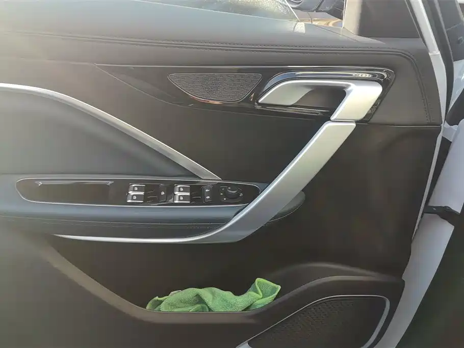 GEELY AUTOMOBILE JIAJIE