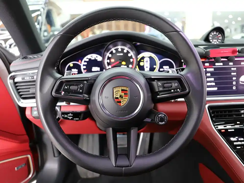 Porsche Panamera — миниатюра 13
