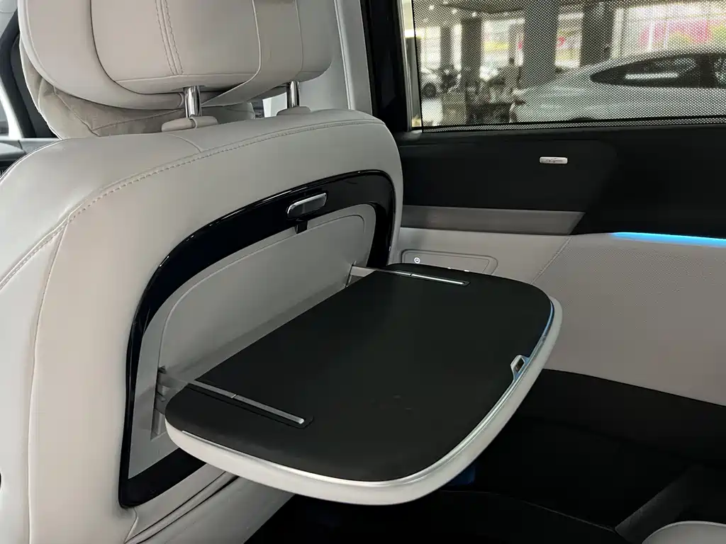 XPeng X9 — миниатюра 14