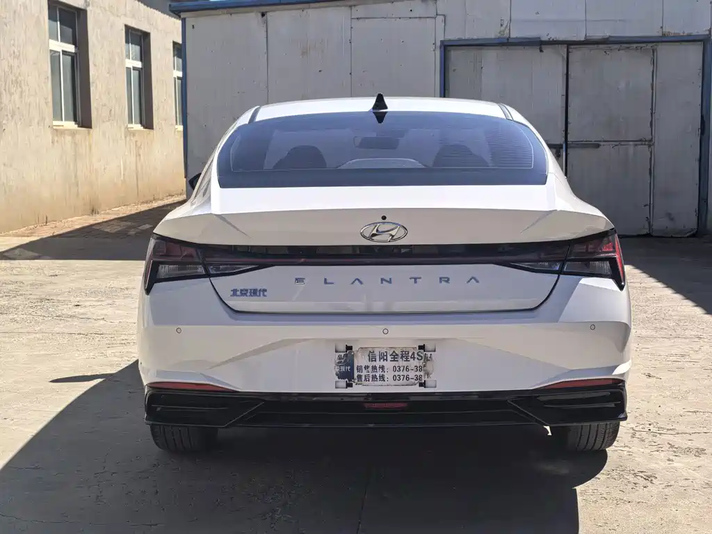 Hyundai Elantra — миниатюра 5