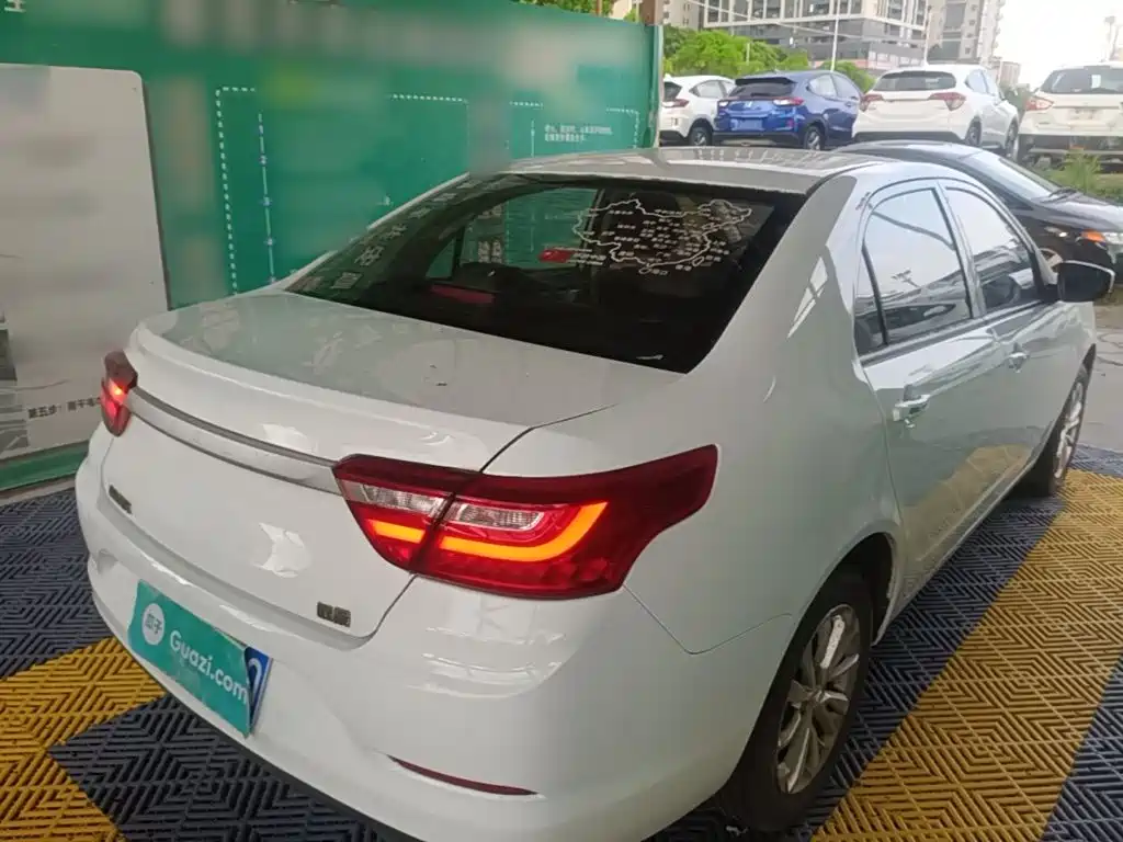 Geely Vision — миниатюра 7