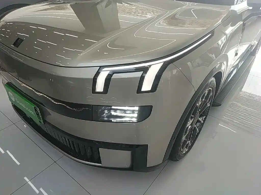 Lynk & Co 900 — миниатюра 24