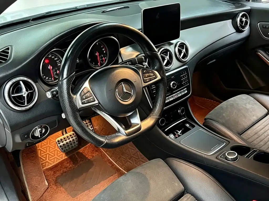 Mercedes-Benz CLA (Import) — миниатюра 4