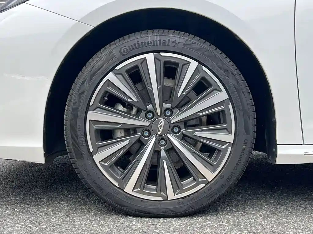 Chery Arrizo 8 — миниатюра 9